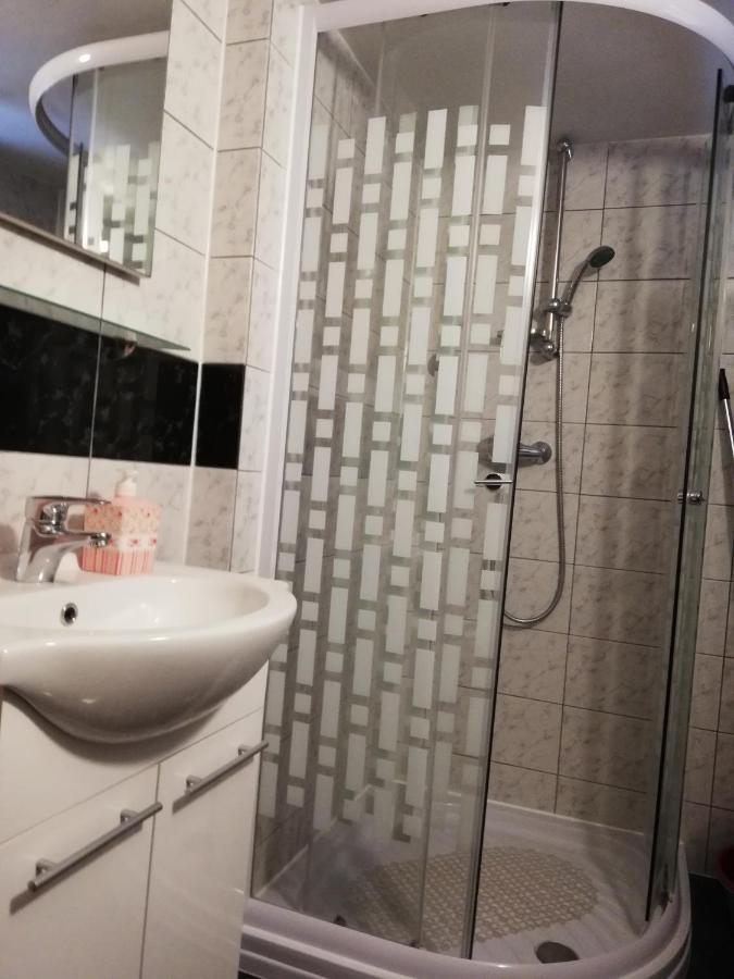 Apartman Cvita Ткон Екстериор снимка
