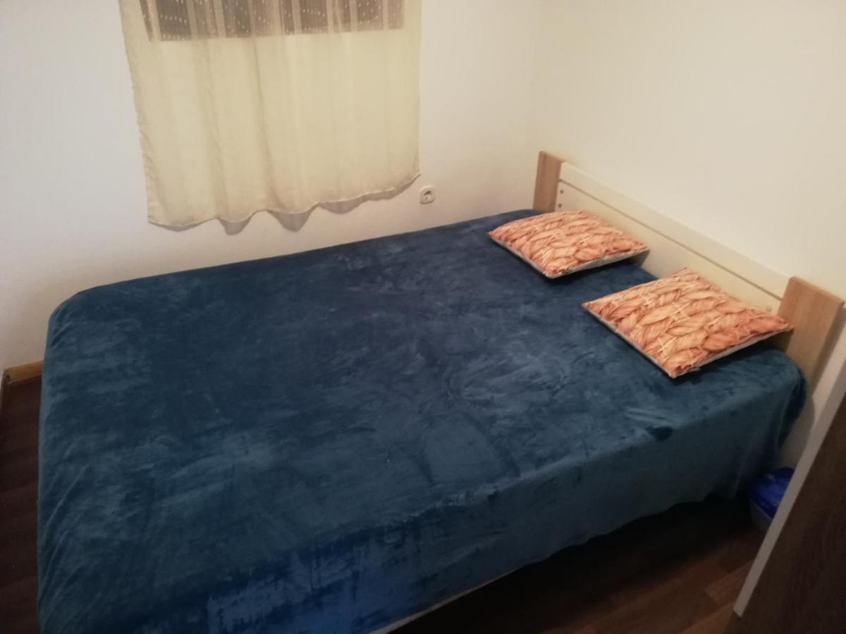 Apartman Cvita Ткон Екстериор снимка